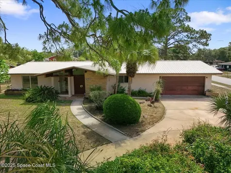 1907 N Carpenter Road Titusville FL 32796