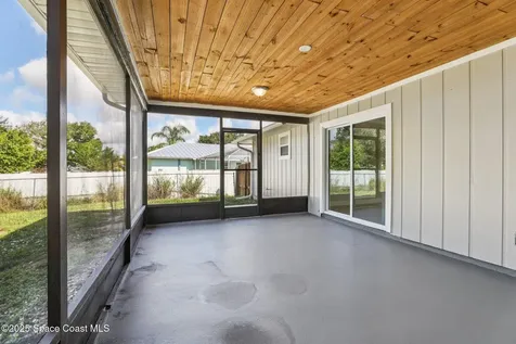 493 Quarry Lane Sebastian FL 32958
