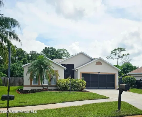 1736 Vista Lake Circle Melbourne FL 32904
