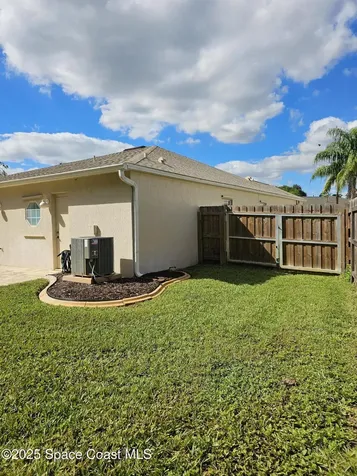 1736 Vista Lake Circle Melbourne FL 32904