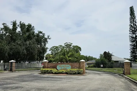 1736 Vista Lake Circle Melbourne FL 32904