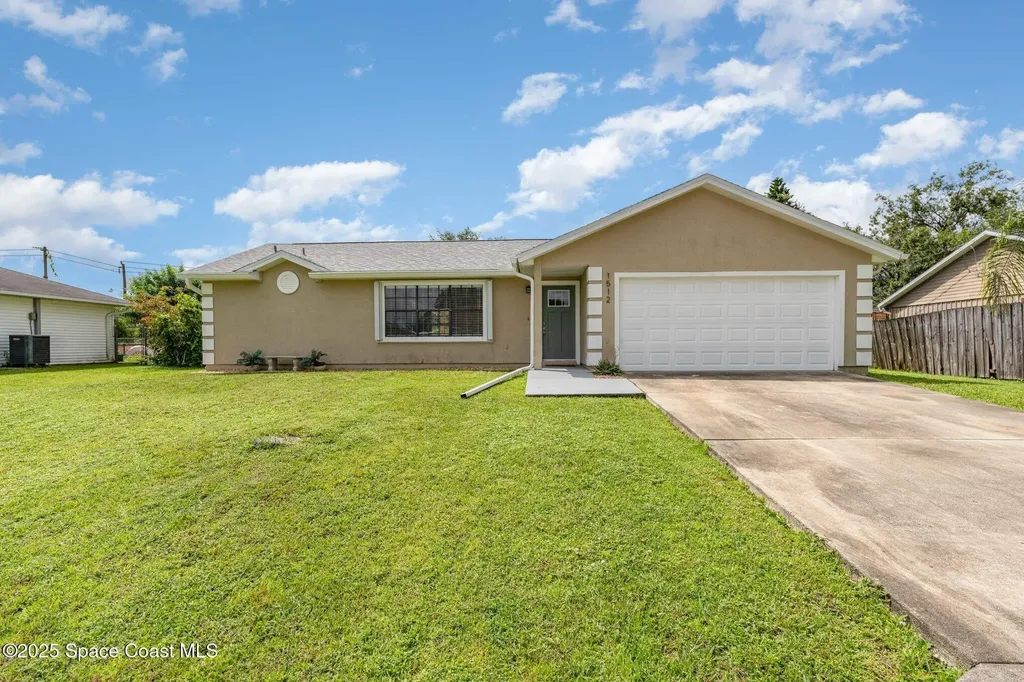 1512 Manzanita Street NW Palm Bay FL 32907