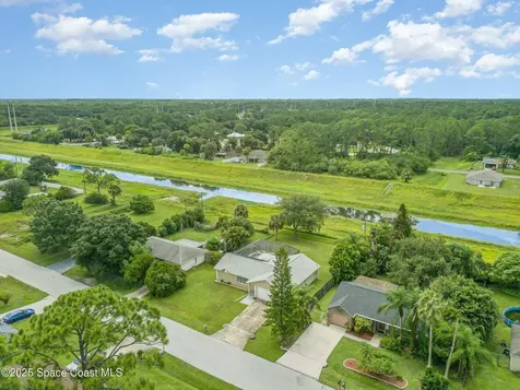 1512 Manzanita Street NW Palm Bay FL 32907