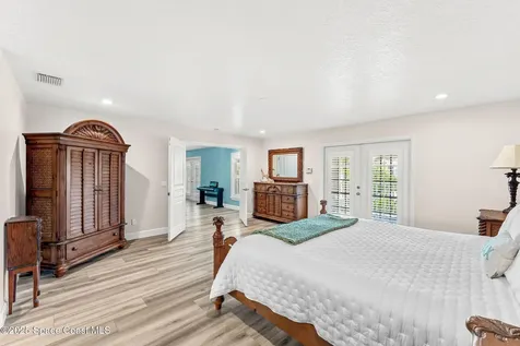 5055 Ocean Beach Boulevard Cocoa Beach FL 32931