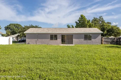 670 Altona Street NW Palm Bay FL 32907