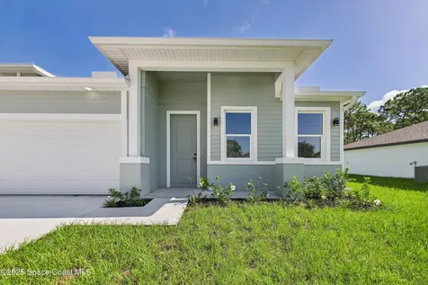 1379 Palau Street SE Palm Bay FL 32909