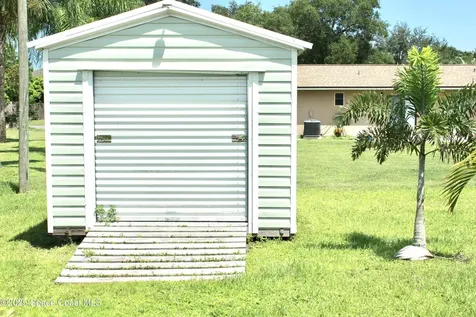 443 Biscayne Avenue NW Palm Bay FL 32907