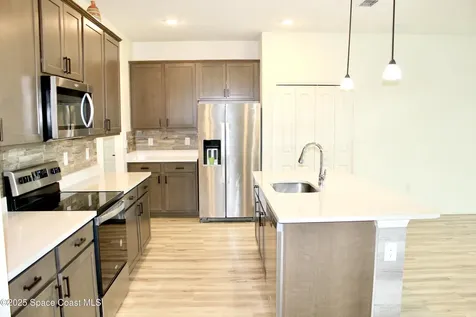 443 Biscayne Avenue NW Palm Bay FL 32907