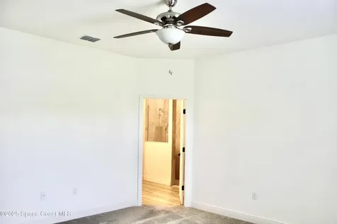 443 Biscayne Avenue NW Palm Bay FL 32907