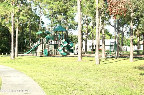 443 Biscayne Avenue NW Palm Bay FL 32907