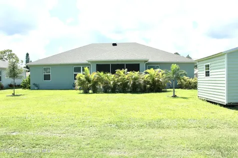 443 Biscayne Avenue NW Palm Bay FL 32907