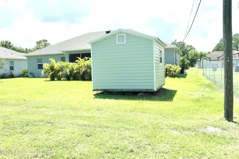 443 Biscayne Avenue NW Palm Bay FL 32907