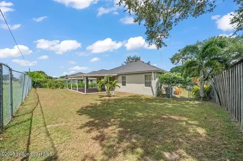 1050 Douglas Street SE Palm Bay FL 32909