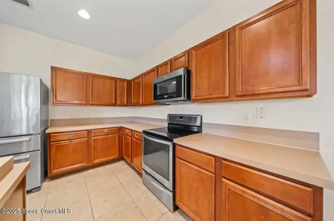 1050 Douglas Street SE Palm Bay FL 32909