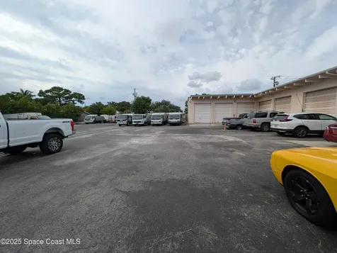 101 NW 43rd Street Oakland Park FL 33309