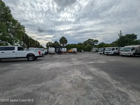 101 NW 43rd Street Oakland Park FL 33309