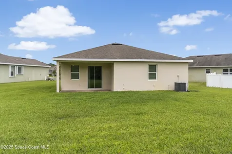 162 Port Royal Court Sebastian FL 32958