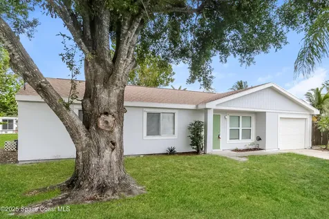 391 SW Homeland Road Port St. Lucie FL 34953
