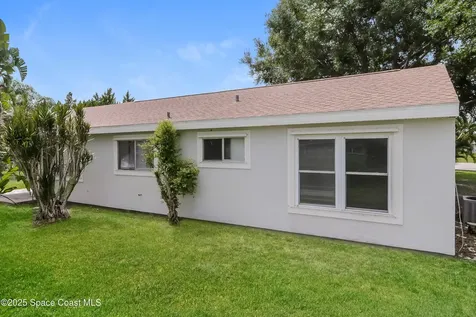 391 SW Homeland Road Port St. Lucie FL 34953