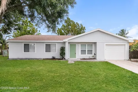 391 SW Homeland Road Port St. Lucie FL 34953