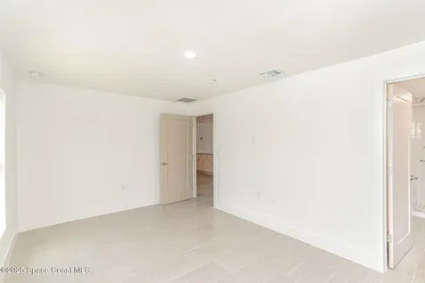 1605 Par Street NE Palm Bay FL 32905