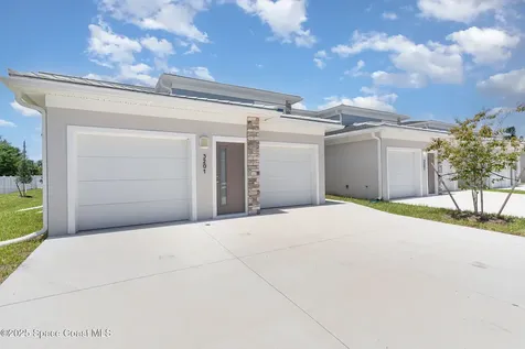 1605 Par Street NE Palm Bay FL 32905