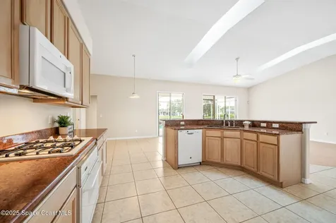 471 Lake Victoria Circle Melbourne FL 32940