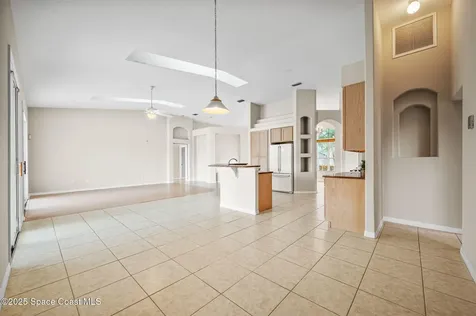 471 Lake Victoria Circle Melbourne FL 32940