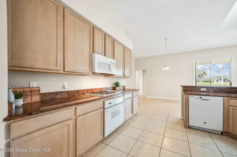471 Lake Victoria Circle Melbourne FL 32940