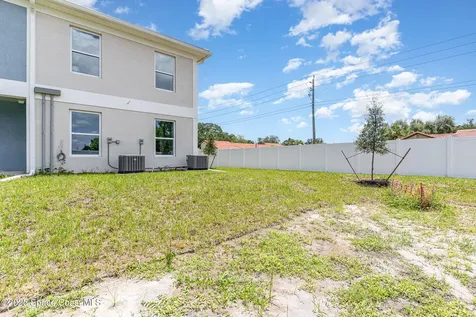 1605 Par Street NE Palm Bay FL 32905