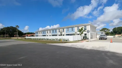 1605 Par Street NE Palm Bay FL 32905