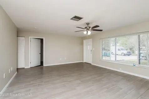 447 Count Street Melbourne FL 32901