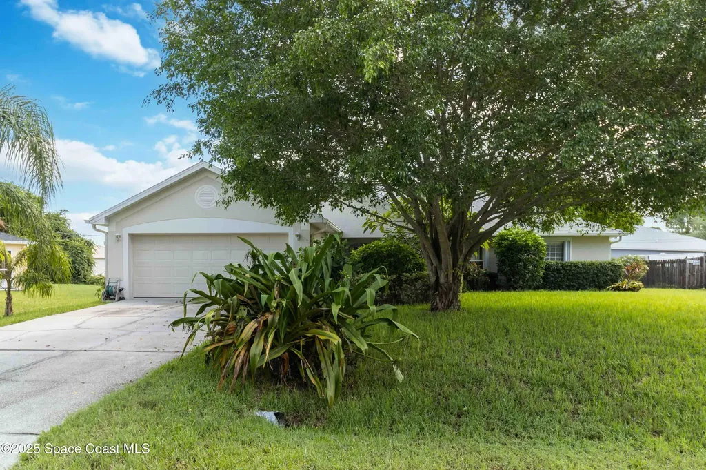 1860 Kansas Road SE Palm Bay FL 32909