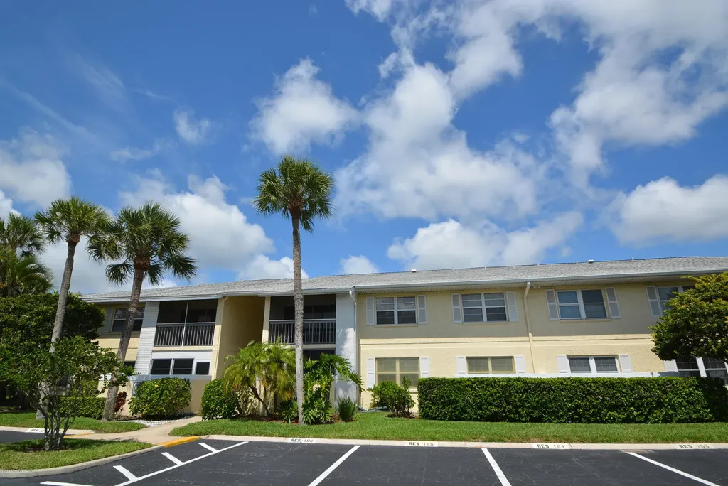 915 Sonesta Avenue NE Palm Bay FL 32905