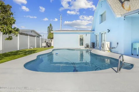 236 NE 3rd Street Satellite Beach FL 32937