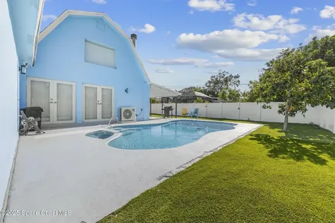 236 NE 3rd Street Satellite Beach FL 32937