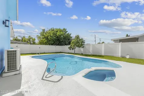 236 NE 3rd Street Satellite Beach FL 32937