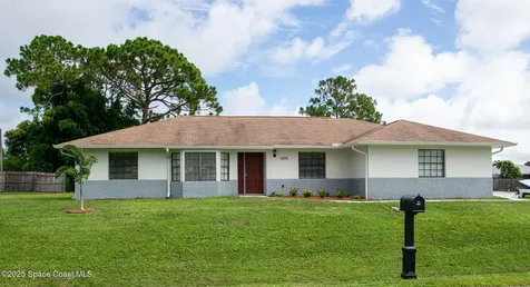 1095 Lynbrook Street NW Palm Bay FL 32907