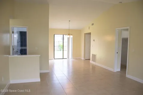 1095 Lynbrook Street NW Palm Bay FL 32907