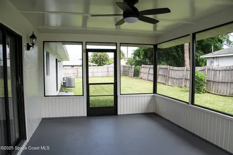 1095 Lynbrook Street NW Palm Bay FL 32907