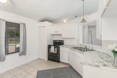 1184 Sapphire Street SE Palm Bay FL 32909