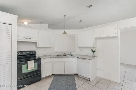 1184 Sapphire Street SE Palm Bay FL 32909