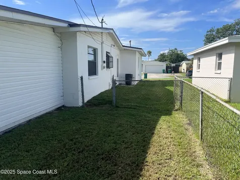 260 Melbourne Avenue Merritt Island FL 32953