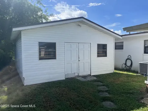 260 Melbourne Avenue Merritt Island FL 32953