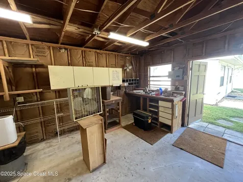 260 Melbourne Avenue Merritt Island FL 32953
