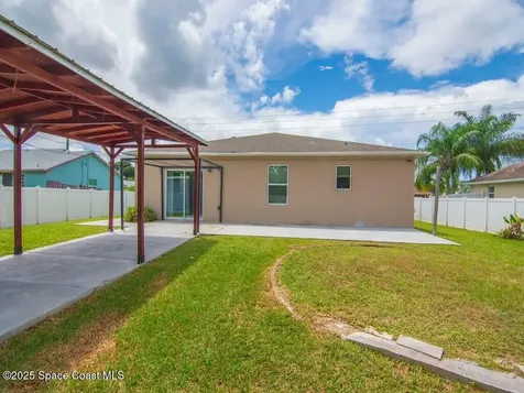 5278 NW North Macedo Boulevard Port St. Lucie FL 34983
