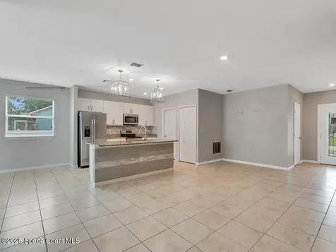 5278 NW North Macedo Boulevard Port St. Lucie FL 34983