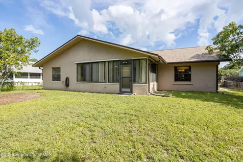 1790 Halfmoon Street NW Palm Bay FL 32907