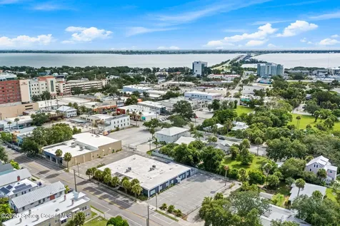 2012 Vernon Place Melbourne FL 32901