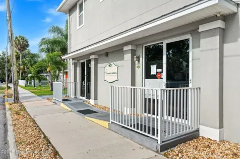 2012 Vernon Place Melbourne FL 32901